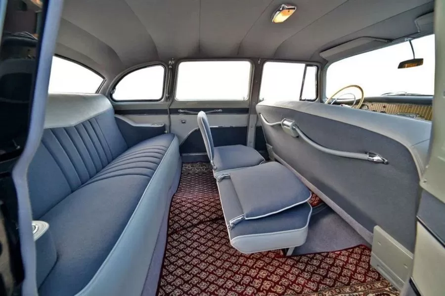 Как восстанавливают раритетные авто