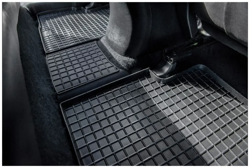 Допоборудование у дилера: какой «обязательный» доп реально нужен, а что лучше поставить позже дешевле