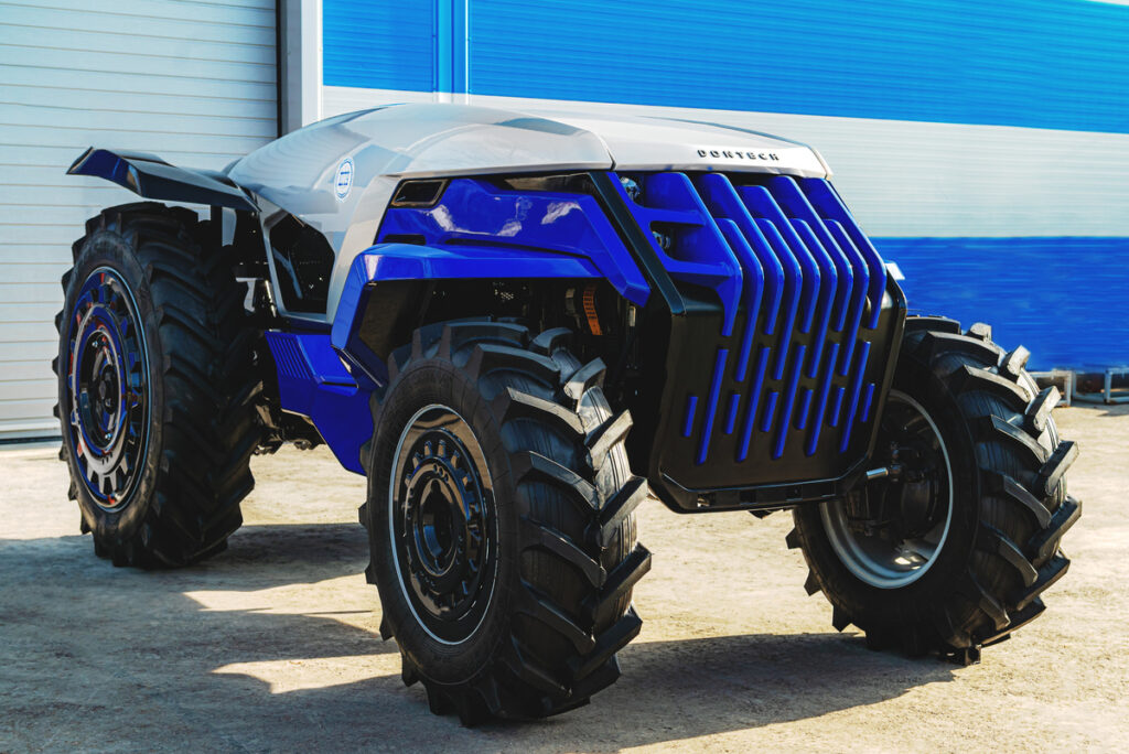 Автономные тракторы: опыт фермеров