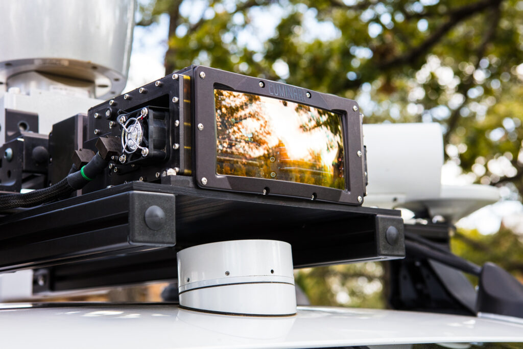 Дорожные камеры нового поколения: обзор технологий, ИИ‑видеоаналитика, измерение скорости и безопасность данных (2025)