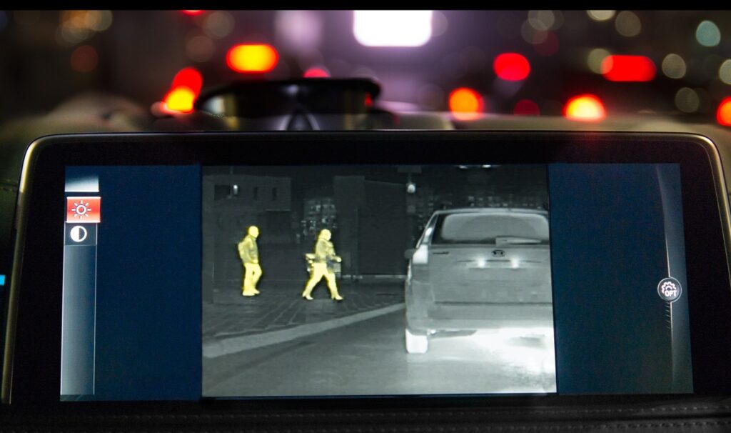 Системы ночного видения в автомобилях: сравнение эффективности NIR, FIR (тепловизор), SWIR и gated-imaging