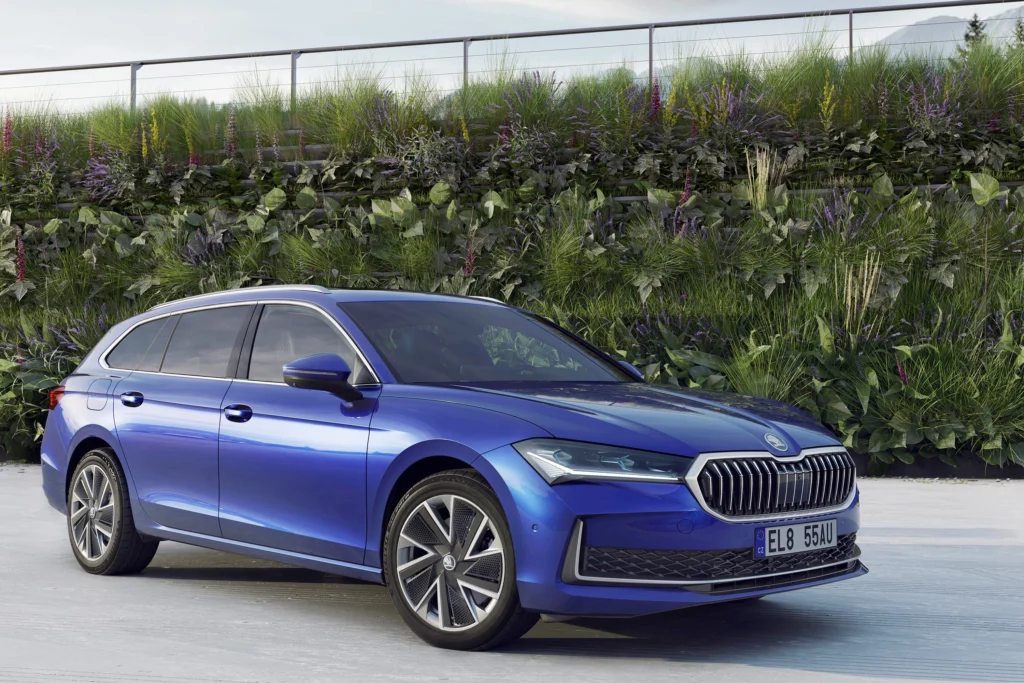 Лизинг vs кредит: что выгоднее в текущих условиях (2025)