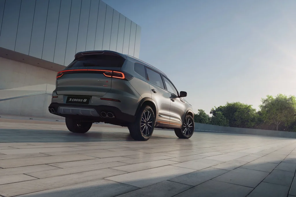 Xcite X-Cross 8: тестируем 7-местный кроссовер