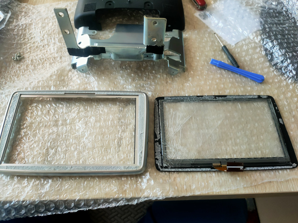 Замена сенсорного экрана в автомобиле своими руками: инструкция