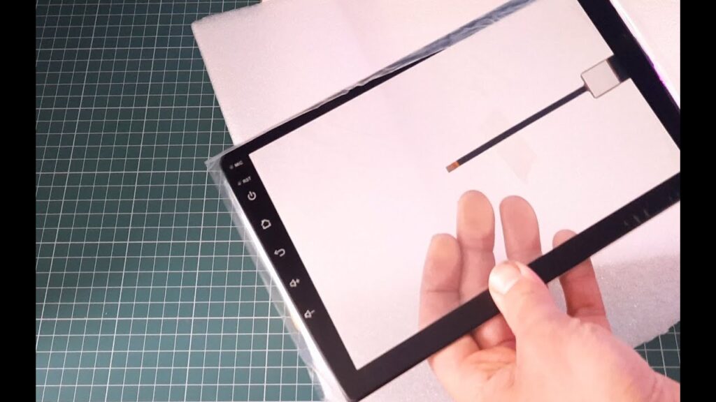 Замена сенсорного экрана в автомобиле своими руками: инструкция