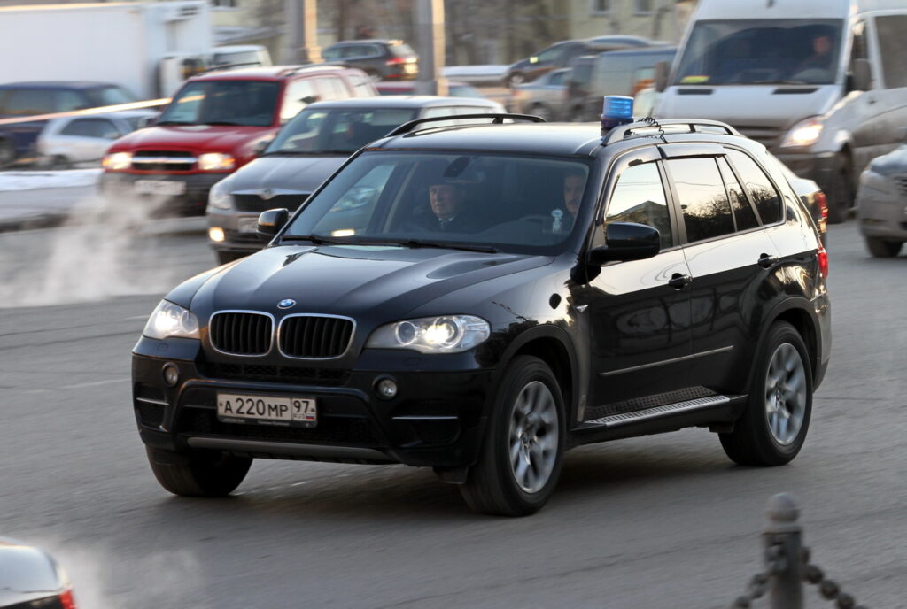 ТОП-5 самых дорогих проданных авто на российских аукционах