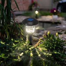 Как организовать автономное освещение участка на солнечных батареях