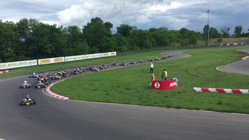 Картинг в России: лучшие трассы для тренировок — путеводитель по выбору, планам занятий и топ‑локациям