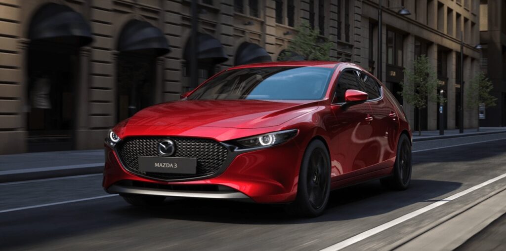 Компакт‑седаны 2026: платформа, локализация, гибридные версии — что ждать