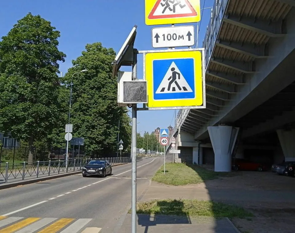 Новая разметка и знаки 2025: «вафельница», островки, Т‑7