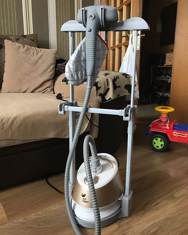 Обзор вертикальных отпаривателей 2025 года: для кого они оправданы